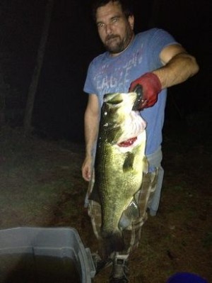 This largemouth caught in Oxford, MA "allegedly" weighed in at 15 pounds.