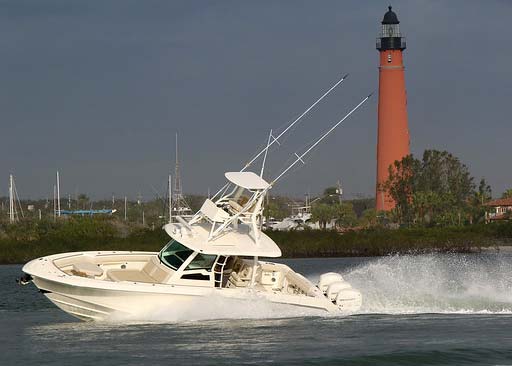 Boston Whaler Outrage 380 triple Mercury Verado engines