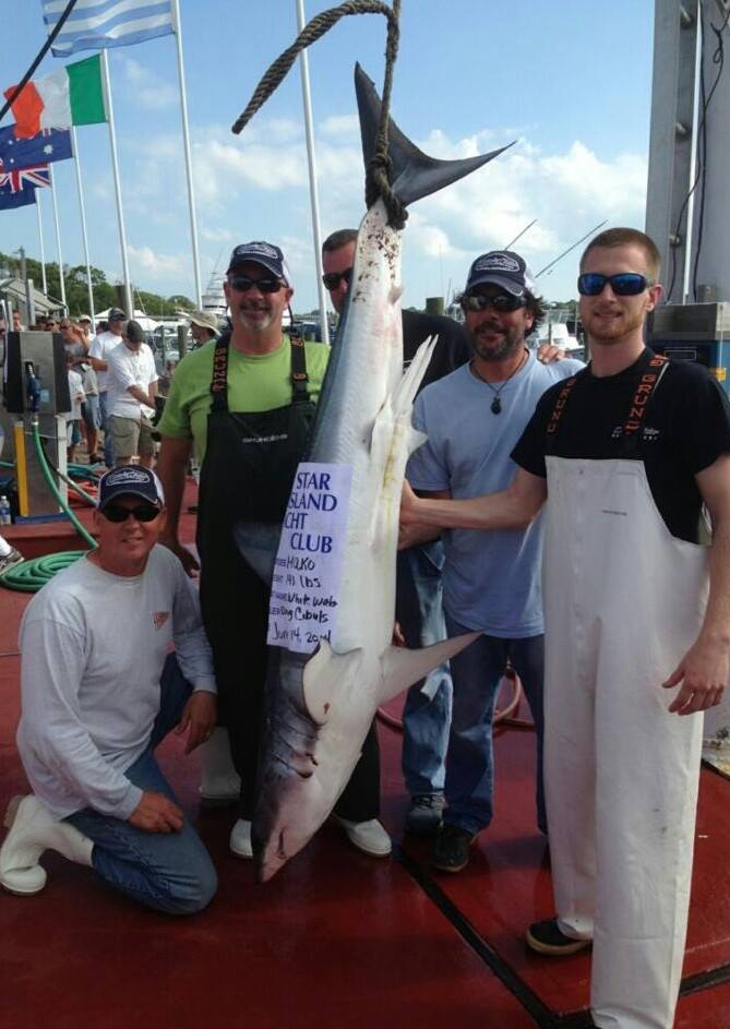 Team White Water with a nice mako taken this past week.