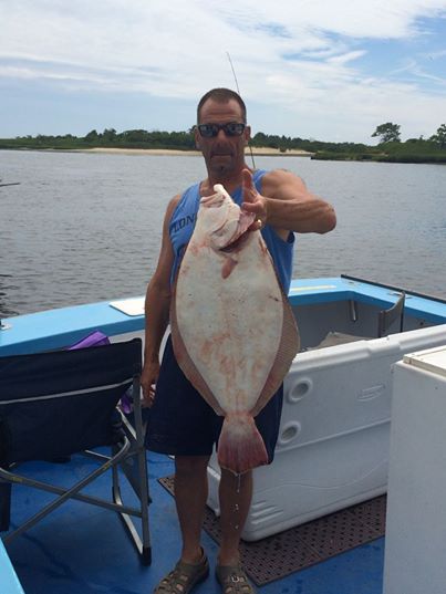 Eric Gewirtz shared this 9.55lb fluke on Bay Park Fishing Station's Facebook page.