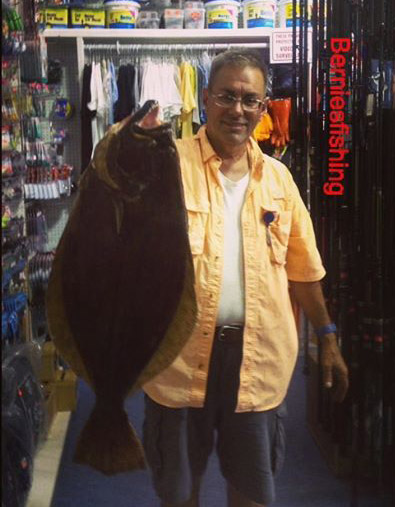 Pat landed this 7.6 lbs fluke off Brighton beach using buck tail tipped with spearing. Thanks to Bernie's Fishing Tackle for the pic.