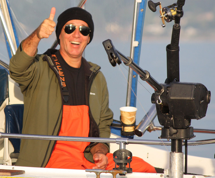 Gage_Midway_Softshell_lifestyle