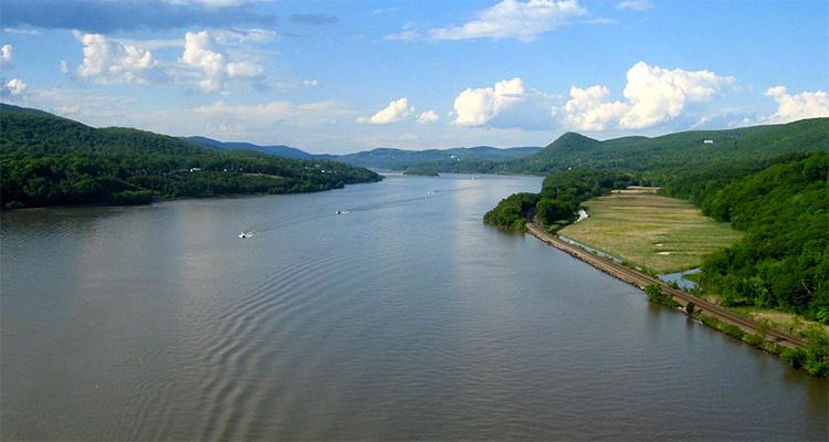 Hudson River PCB Contamination