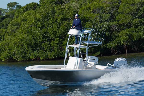 Jupiter-25-Bay touts higher gunnels, flush decks, voluminous live wells, and the kind of storage that you might expect on larger offshore center consoles