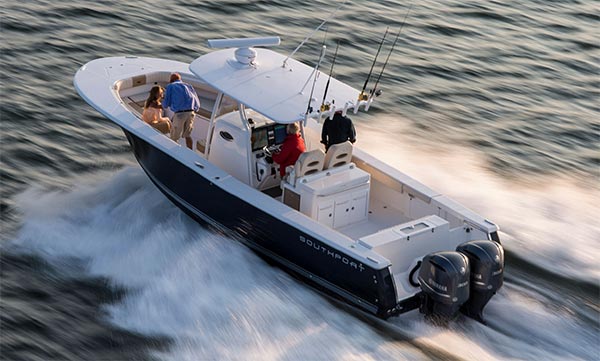 Twin Yamaha 300 HP 4.2L four-stroke outboards