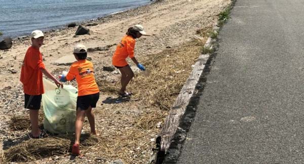 Why did so much trash end up on the beach?