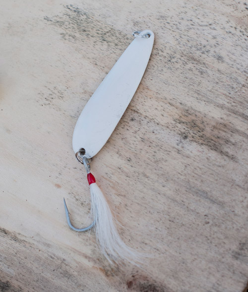 white Krocodile Spoon with a dressed single hoo