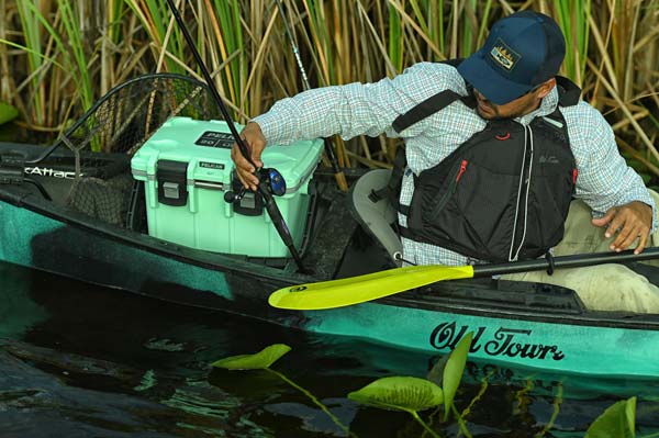 Discovery 119 Solo Sportsman useful features