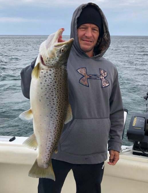 Intimidator Sportfishing 10.3-pound brown