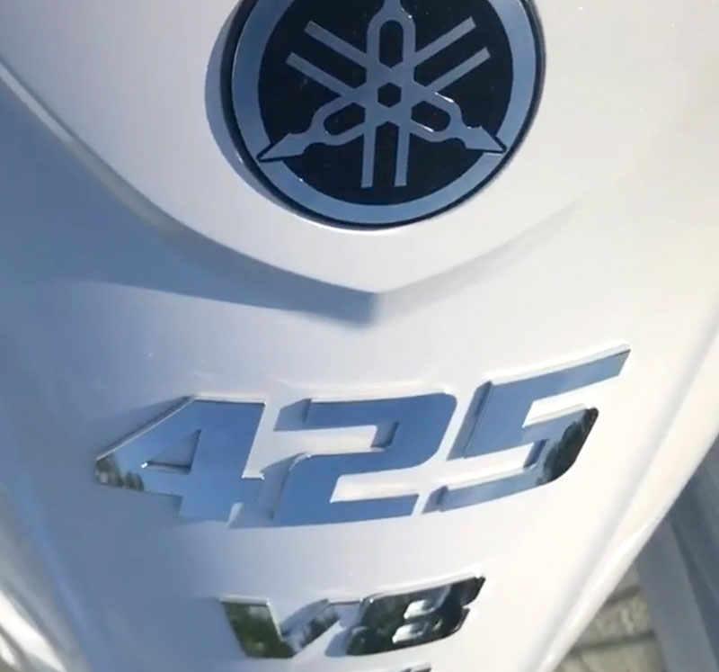 Yamaha 425 Close Up
