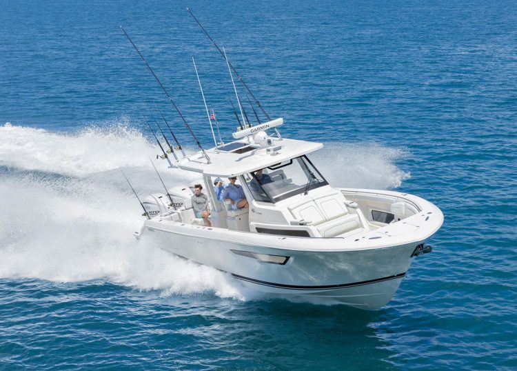 Pursuit S 388 running