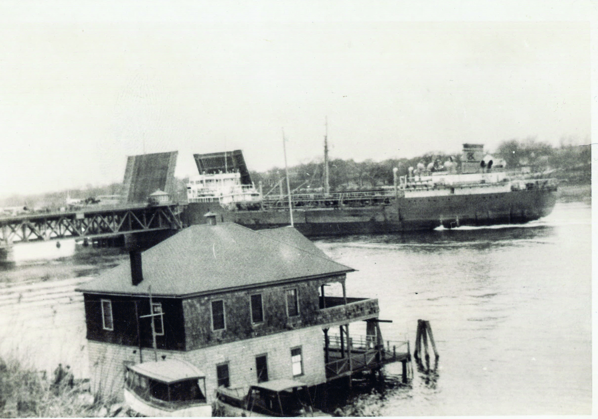 The old Weetamoe Yacht Club.