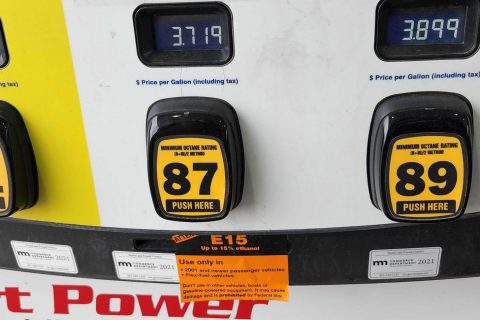 Boaters Beware: E15 At Pumps Through Boating Season