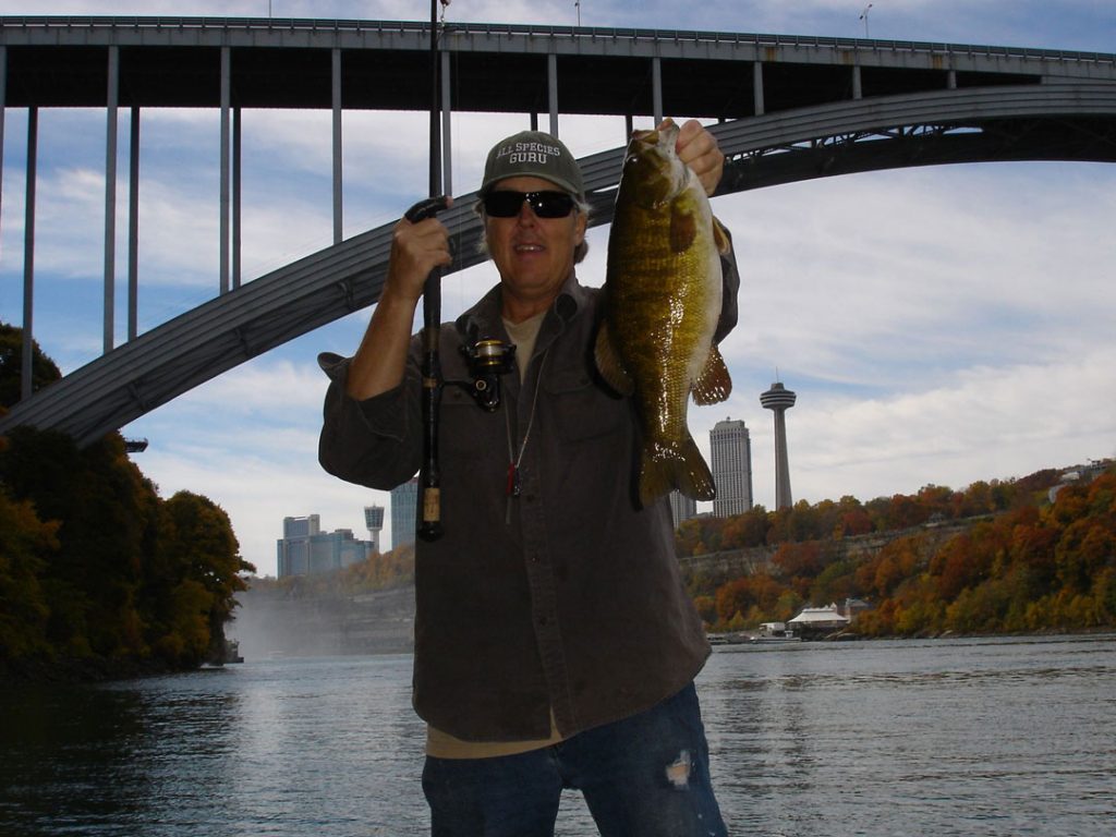 Mike Rzucidlo smallmouth bass