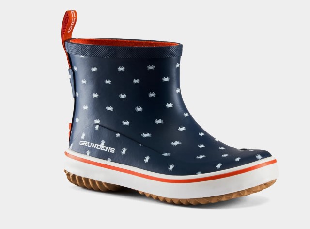 gifts for kids who love to fish