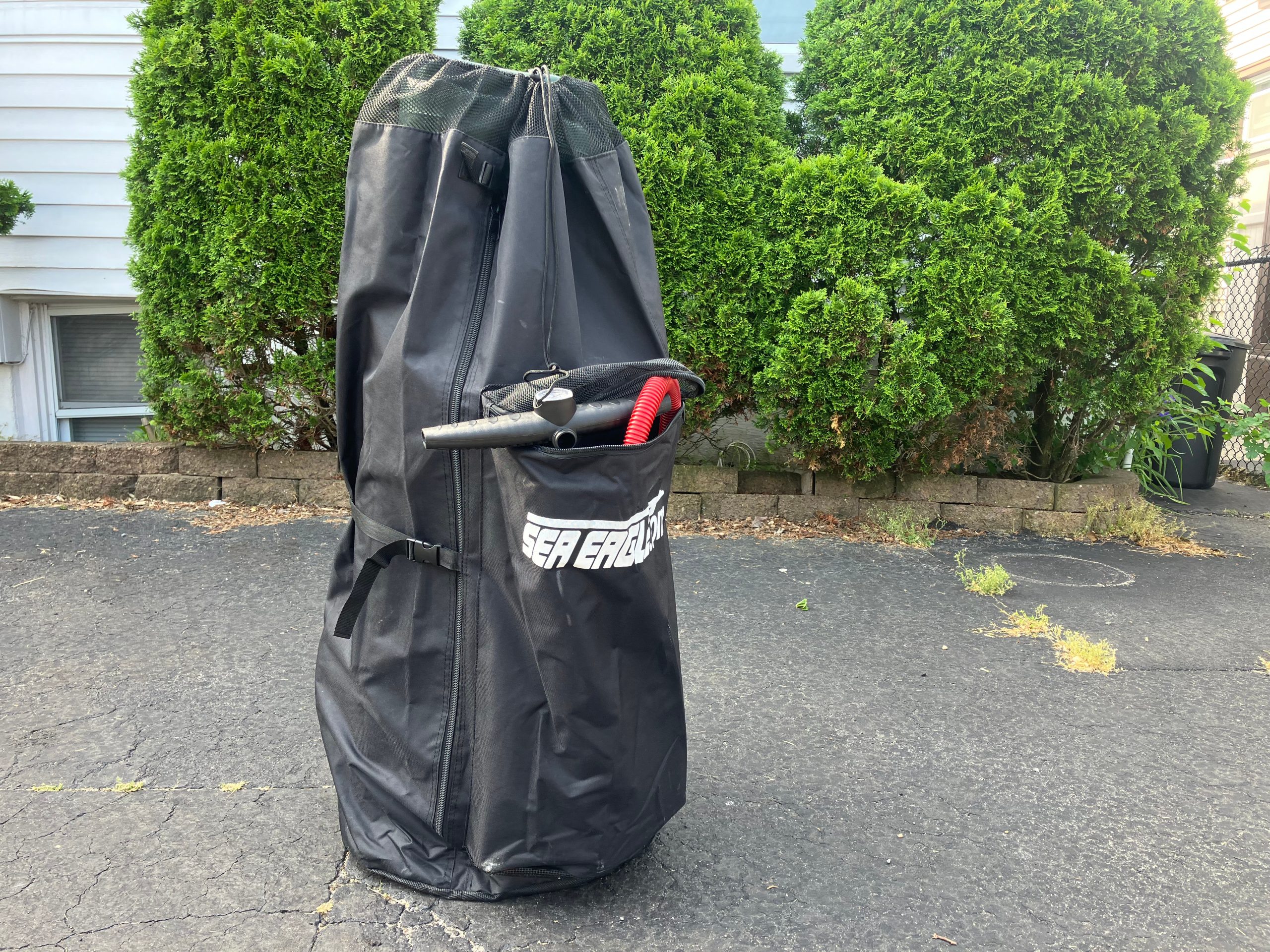 inflatable fishing paddleboard