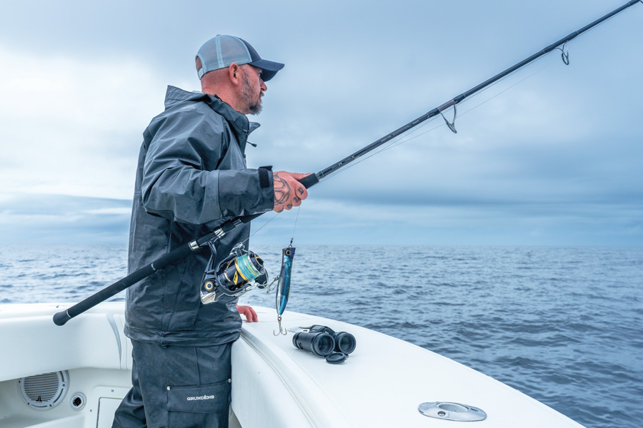 scanning the horizon while popping for tuna