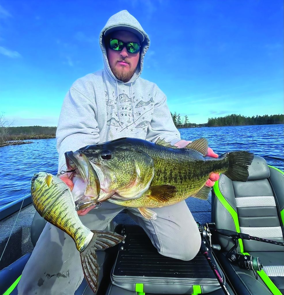 fishing glidebaits for pre-spawn largemouth