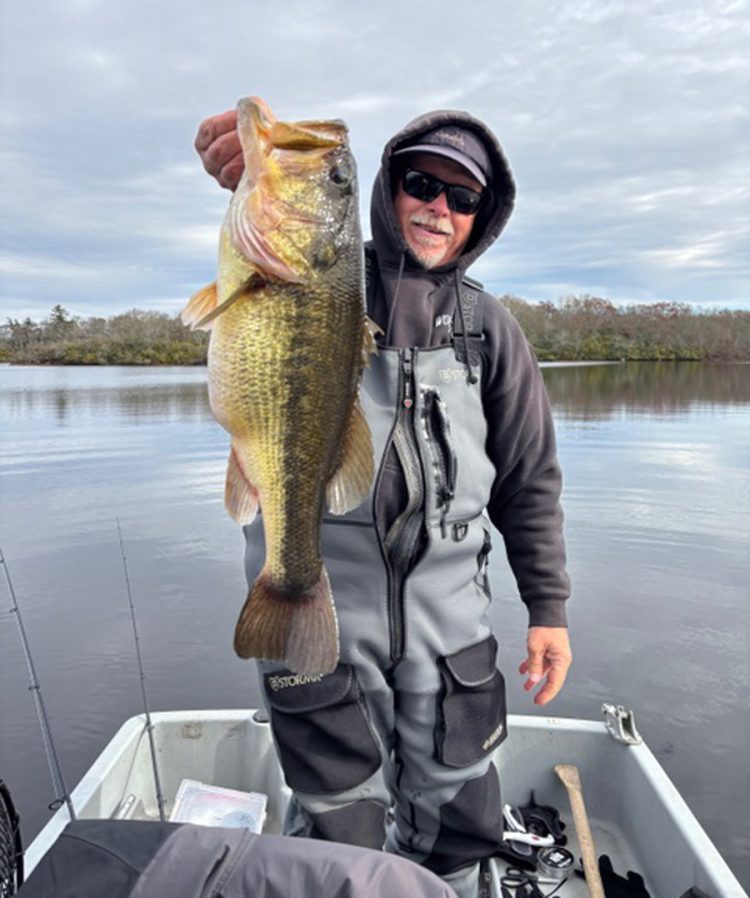 Dan Southwick with big largemouth bass