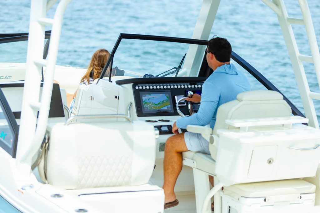 World Cat 260DC-X helm