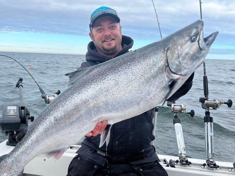 Midway Charters king salmon
